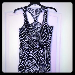 Zebra tank top with long necklace